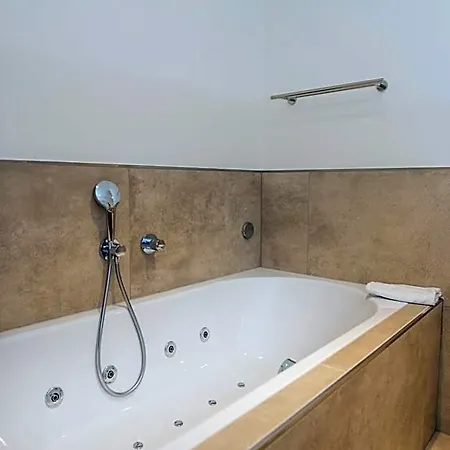 Steinmueller Otel *